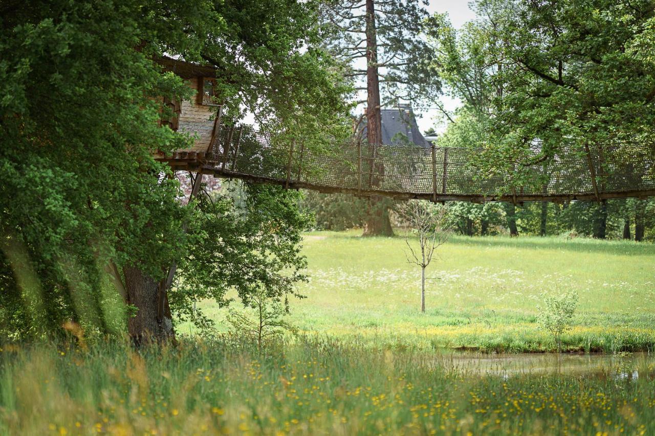 Cabane Perchee Dans Les Arbres Saint-Hilaire-en-Morvan Exterior photo